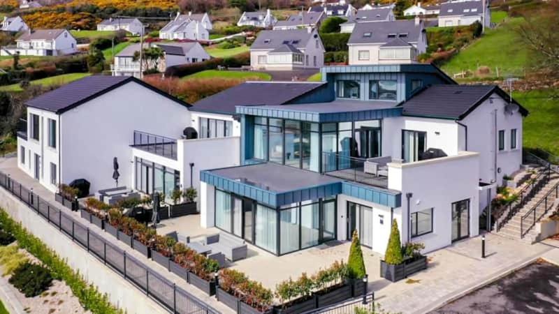 Bayview Luxury 4 Bedroom Penthouse Downings Exteriör bild