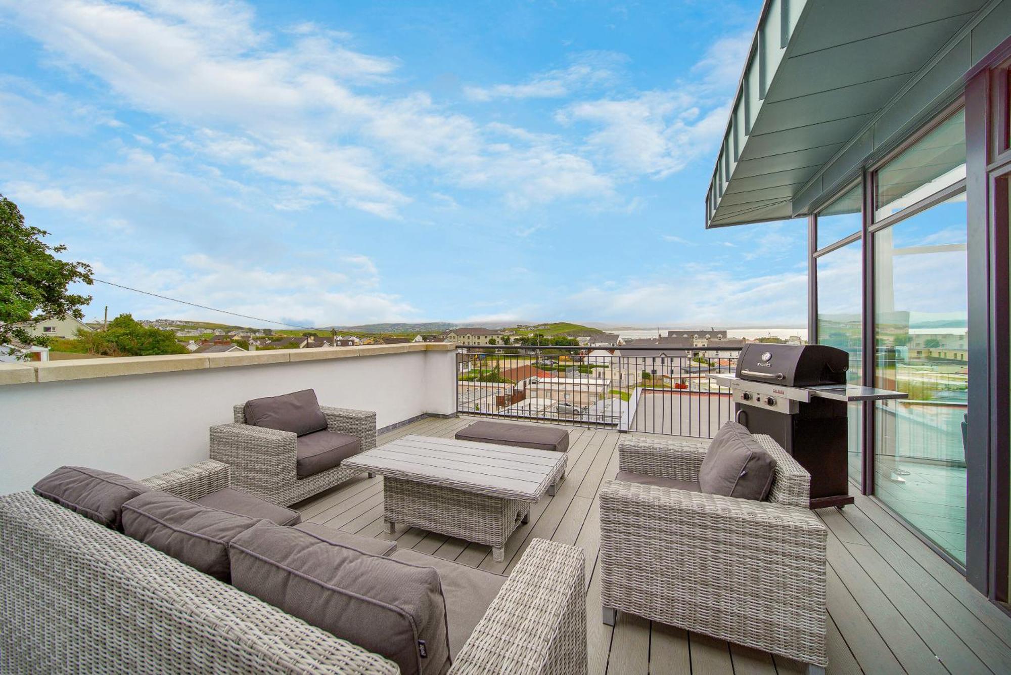 Bayview Luxury 4 Bedroom Penthouse Downings Exteriör bild